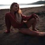 Taylor — Yoga